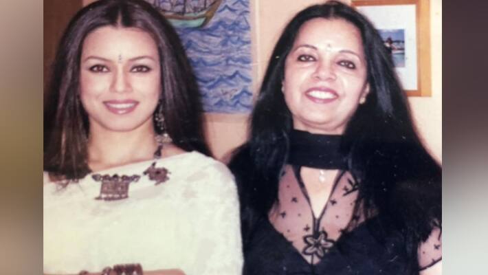 mahima chaudhry mother passes away