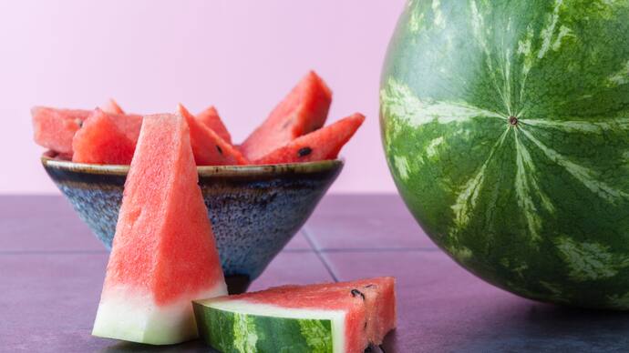  Benefits of eating watermelon at night