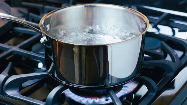  Man kills girlfriend son by putting him into bucket of boiling water