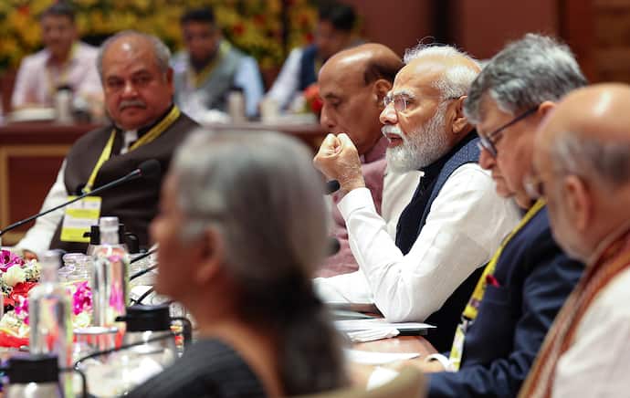 Prime Minister Narendra Modi chairs the 8th Governing Council meeting of Niti Aayog