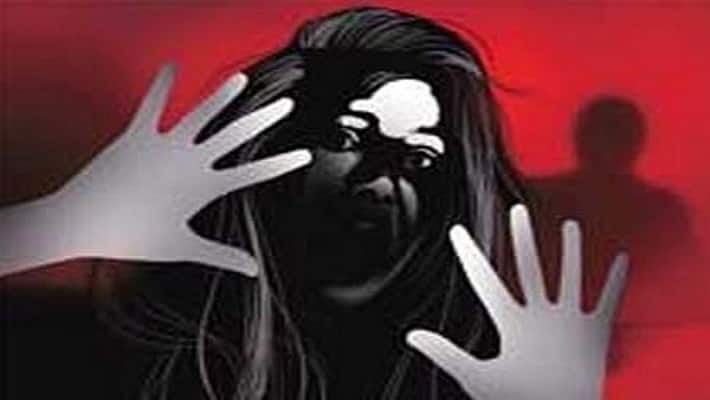 kanpur Crime news 80 year old man raped 8 year old child by luring toffee 