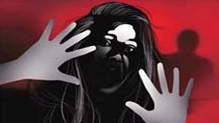 ballia crime news  attempt to molest of five year old girl by minor boy arrested 