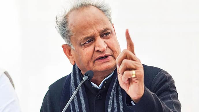 Ashok Gehlot suspended two officers of Rajasthan