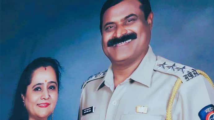 Senior Cop Shoots Dead Wife and Nephew pune
