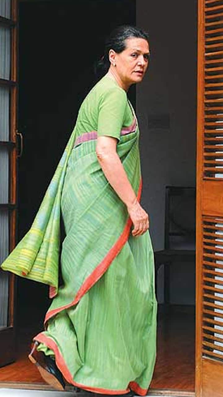 Sonia Gandhi: Majority in G-23 are not averse to Sonia's..