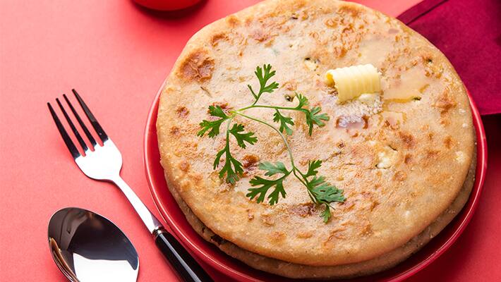 how-to-stuff-paneer-paratha-without-breaking