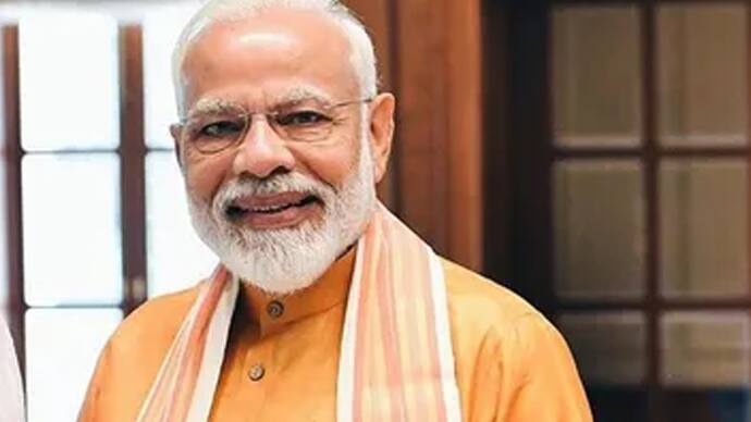 PM Narendra Modi 1 pair kurta pajama Cost And From Where to bought