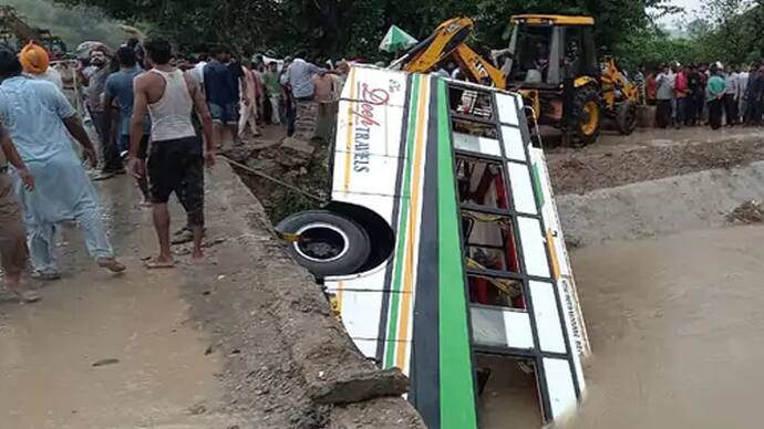 muktsar bus accident bus fell into canal