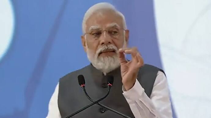 PM Modi in Vibrant Gujarat Summit   