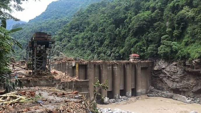 CM explained the reason why Sikkim Chungthang dam was completely destroyed by floods  bsm