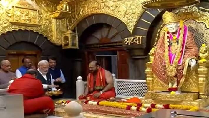 PM Narendra Modi prayers at Sai Baba Temple 