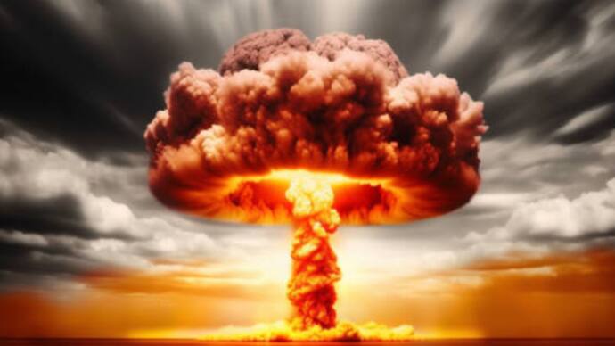 nuclear atomic bomb attack on Hiroshima