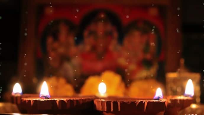 Goddess Lakshmi will come home  you follow rules of lighting lamps on the night of Kali Puja or Diwali bsm