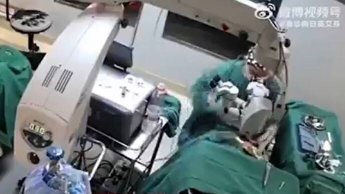 surgeon punched lady 