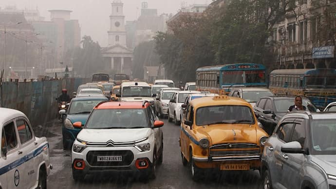West Bengal Weather Rain forecast till Friday In Kolkata temperature drops bsm