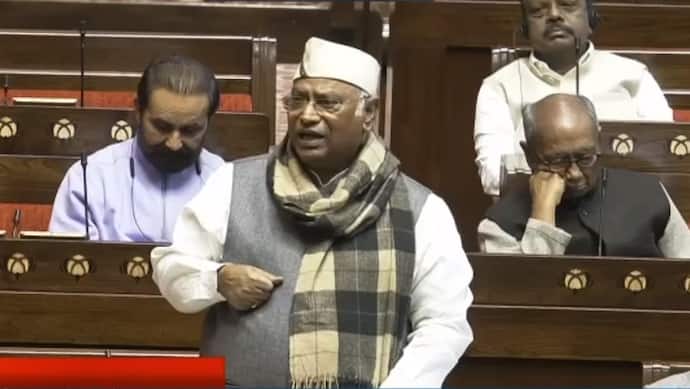 Digvijay Singh sleep in Rajya Sabha 