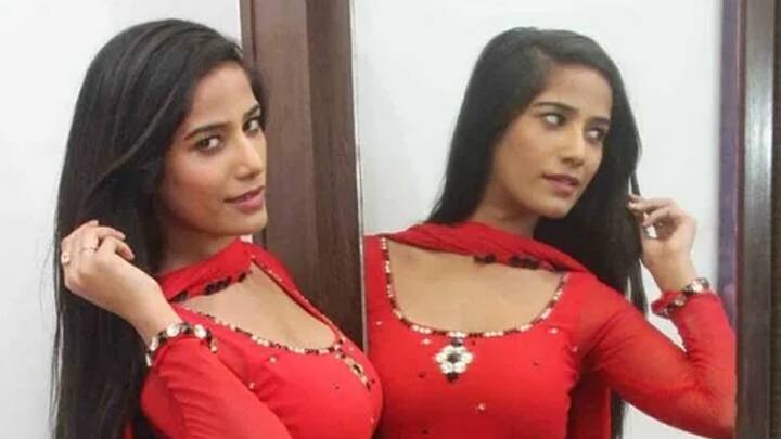 Poonam Pandey 8 ethnic looks from saree to salwar suit