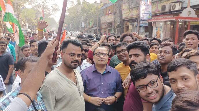 Kunal Ghosh said that he heard the song after receiving show cause letter from TMC bsm