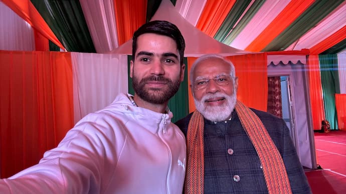 Meet  Nazim of Kashmir who took a selfie with PM Modi bsm