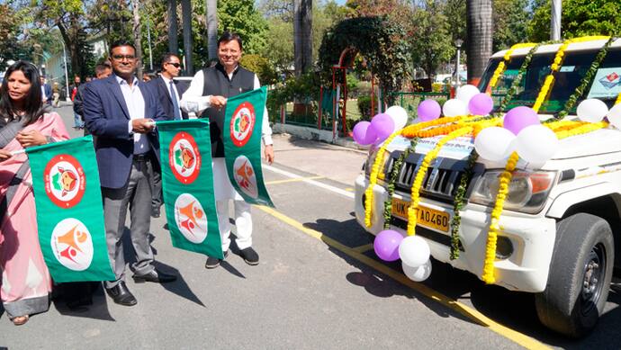Pushkar-Singh-Dhami-flagged-off-mobile-vans-for-safety-of-women