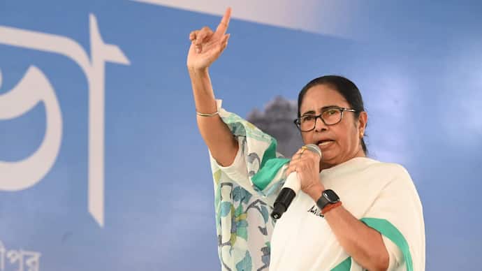 Mamata Banerjee targeted the BJP over the Sandeshkhali issue in the Lok Sabha election campaign bsm