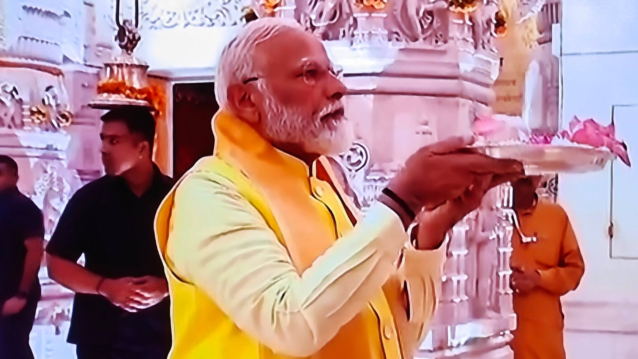 PM Narendra Modi performed puja at Ram temple mega roadshow in Ayodhya bsm