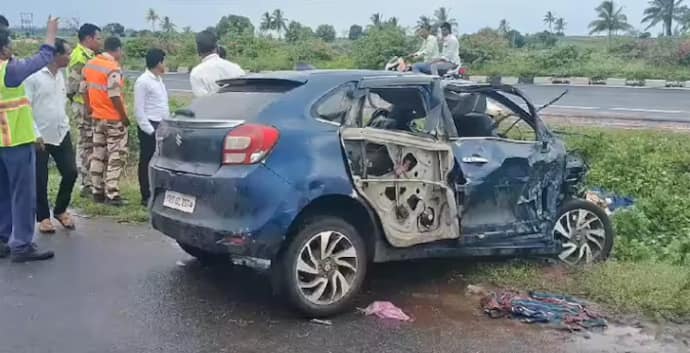 Pune Solapur Highway Accident